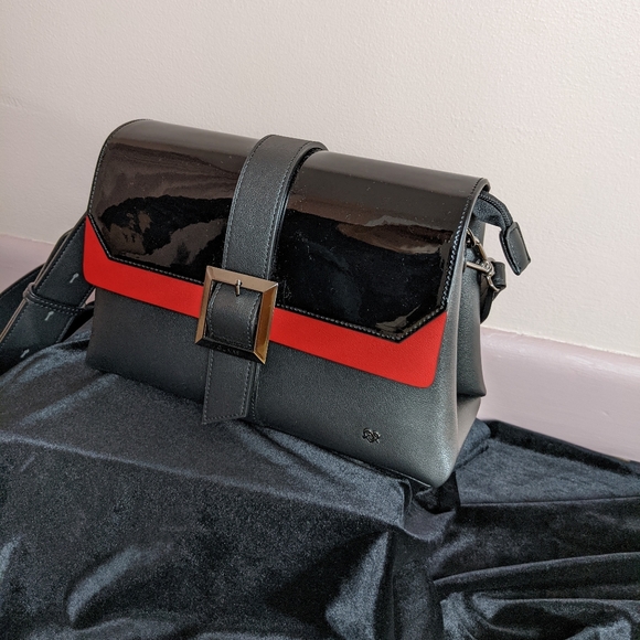 Gunas New York Emily Vegan Leather Crossbody/Clutch Handbag (like new) - Picture 10 of 11